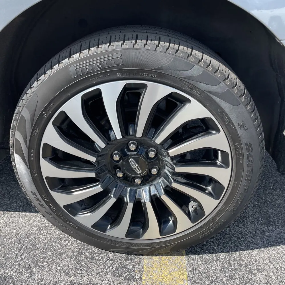 2023 Lincoln Navigator L Black Label