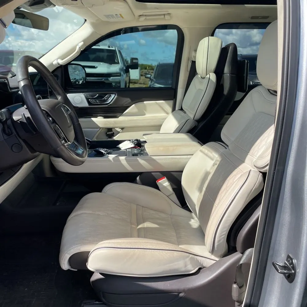 2023 Lincoln Navigator L Black Label