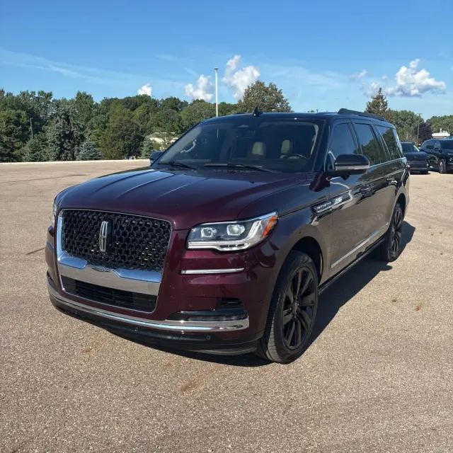 2024 Lincoln Navigator L Black Label