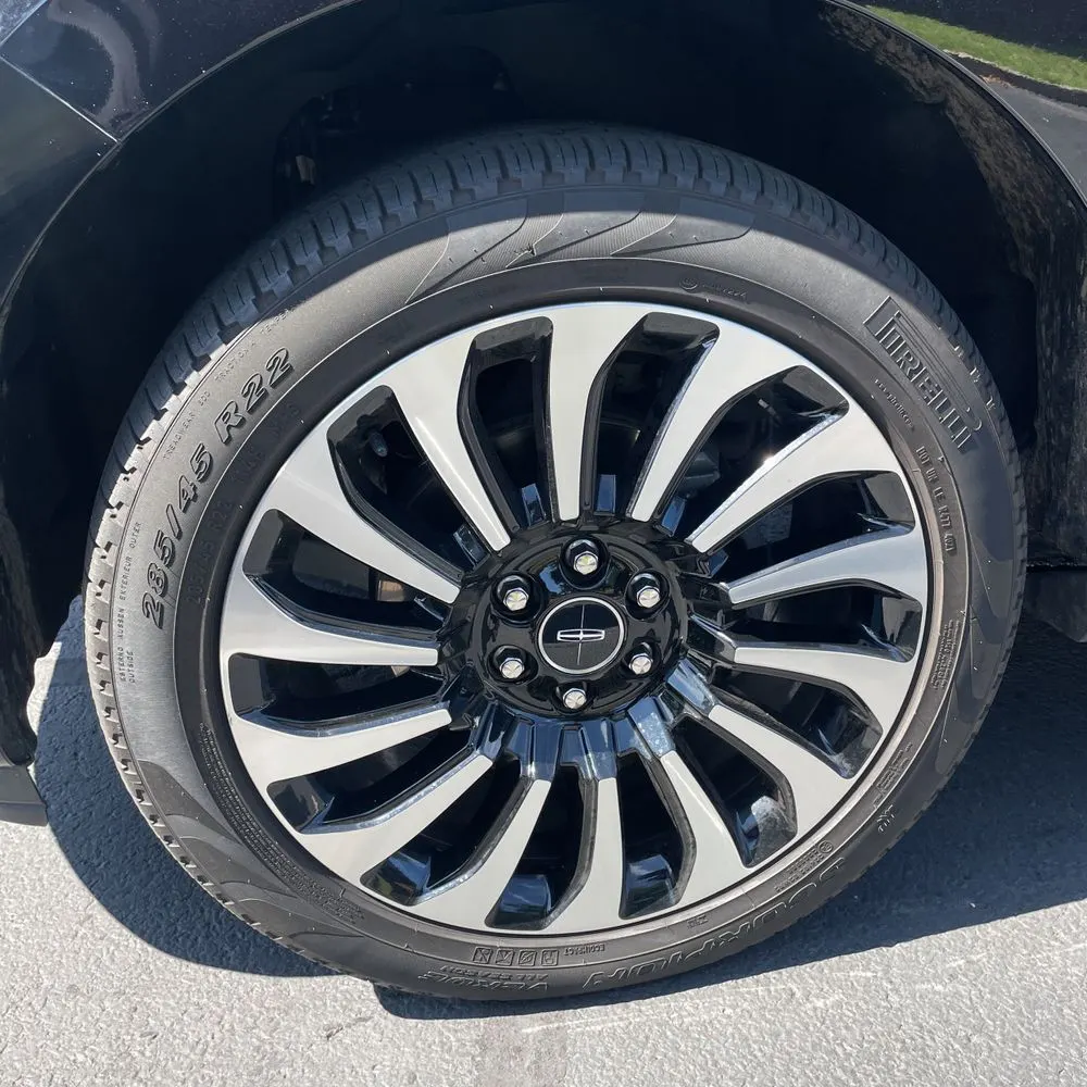 2022 Lincoln Navigator L Black Label