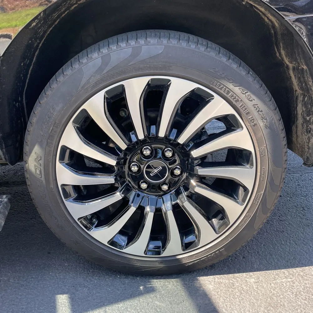 2022 Lincoln Navigator L Black Label