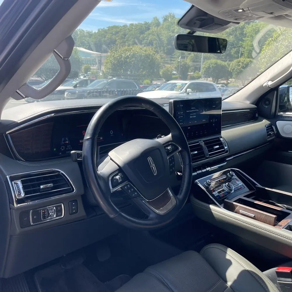 2022 Lincoln Navigator L Black Label
