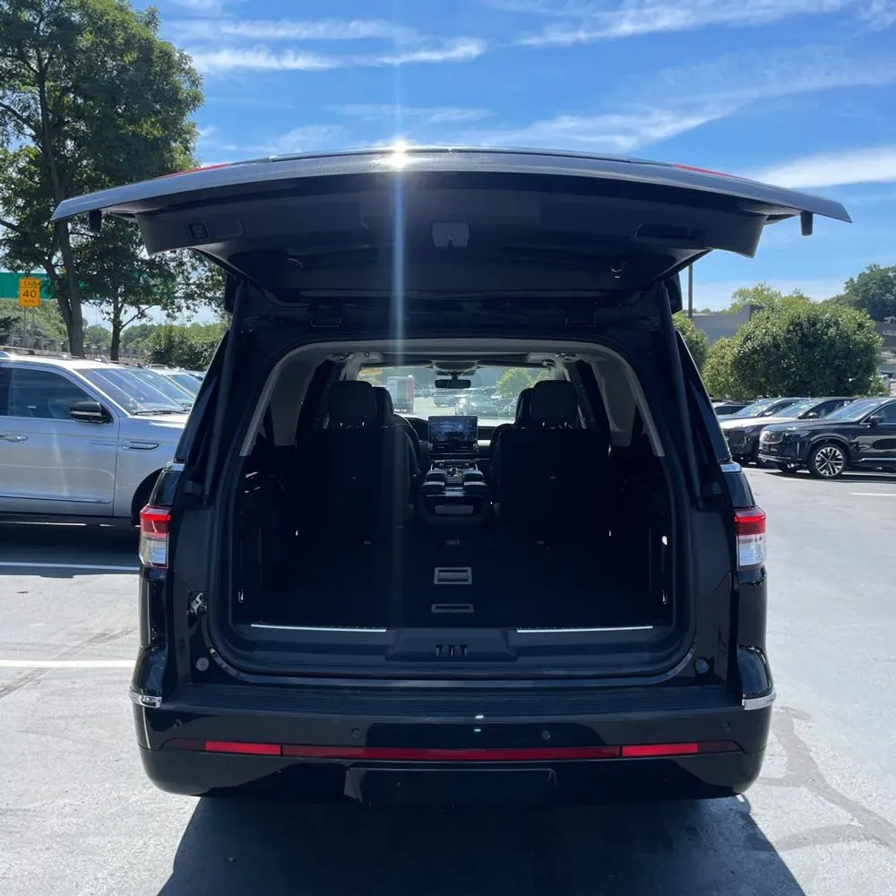 2022 Lincoln Navigator L Black Label