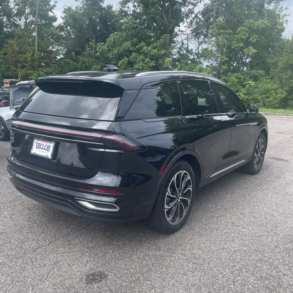 2024 Lincoln Nautilus Hybrid Reserve