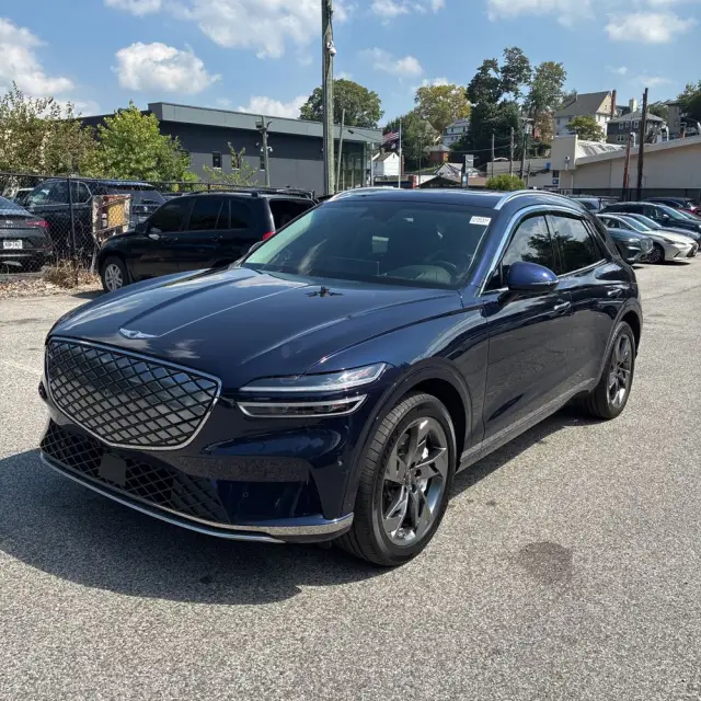 2025 Genesis Electrified GV70 Advanced