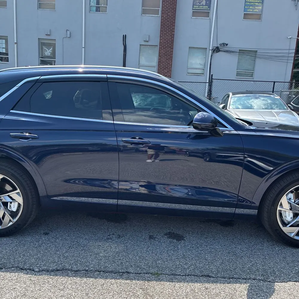 2025 Genesis Electrified GV70 Advanced