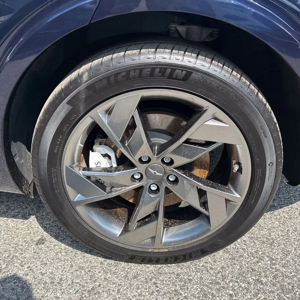 2025 Genesis Electrified GV70 Advanced