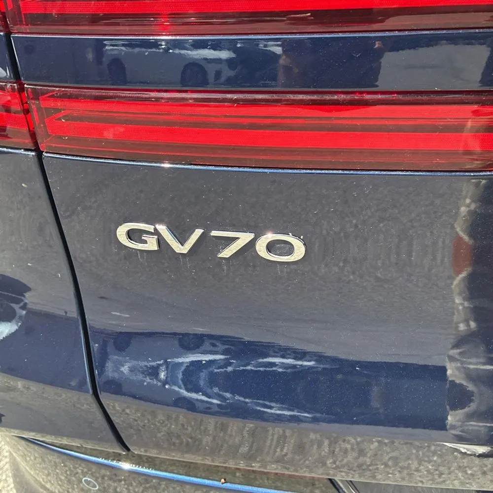 2025 Genesis Electrified GV70 Advanced