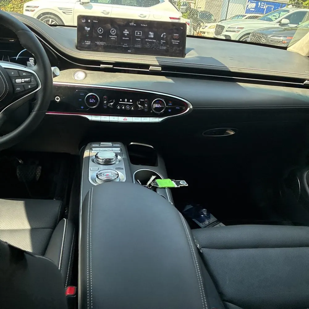 2025 Genesis Electrified GV70 Advanced