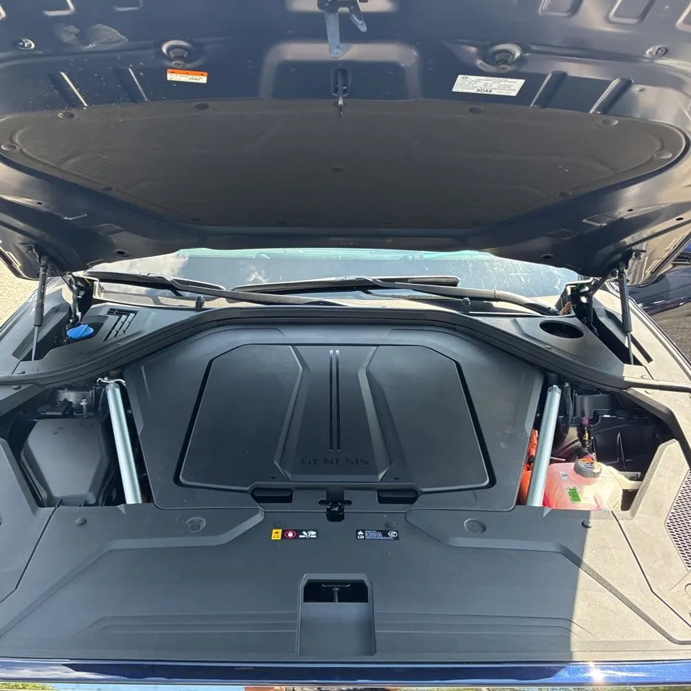 2025 Genesis Electrified GV70 Advanced