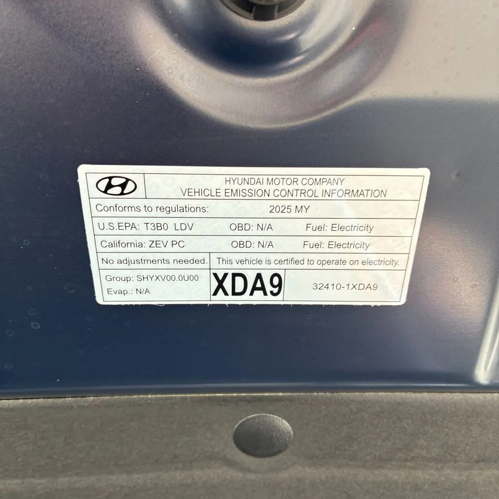 2025 Genesis Electrified GV70 Advanced