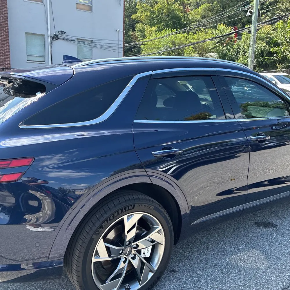 2025 Genesis Electrified GV70 Advanced