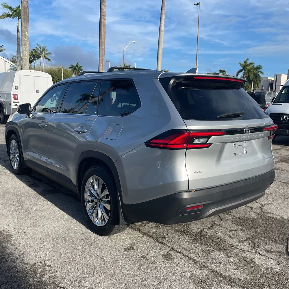 2024 Toyota Grand Highlander Platinum