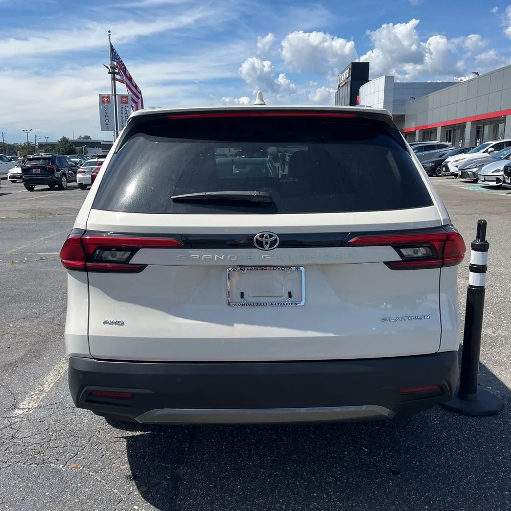 2024 Toyota Grand Highlander Platinum
