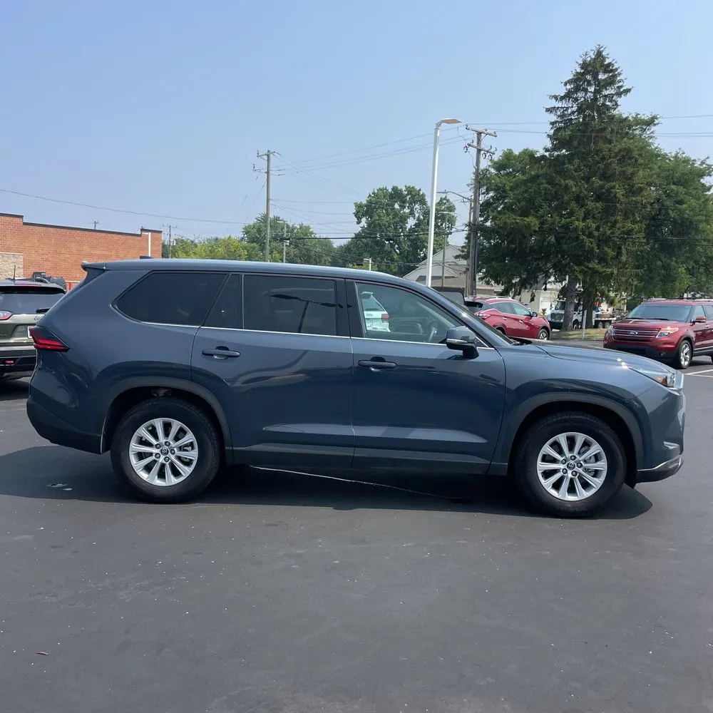 2025 Toyota Grand Highlander XLE