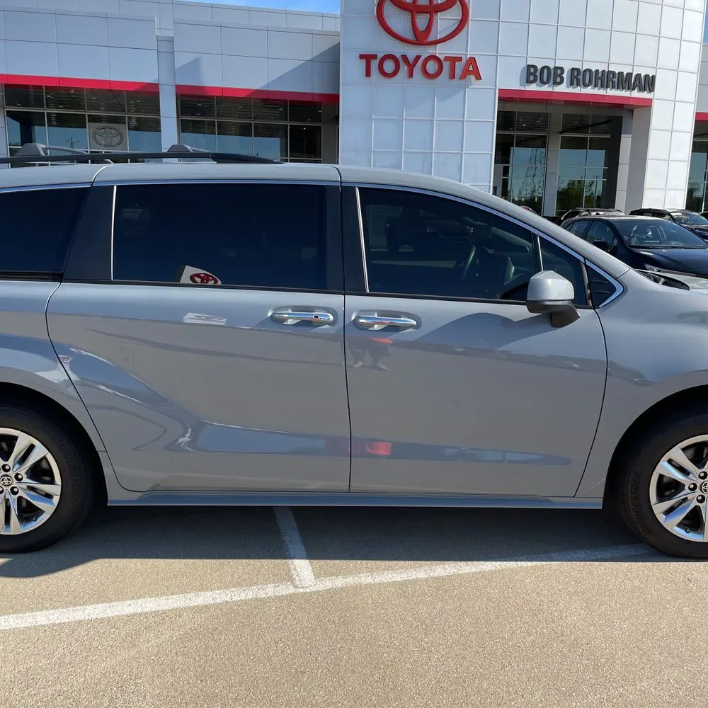 2023 Toyota Sienna Woodland Edition