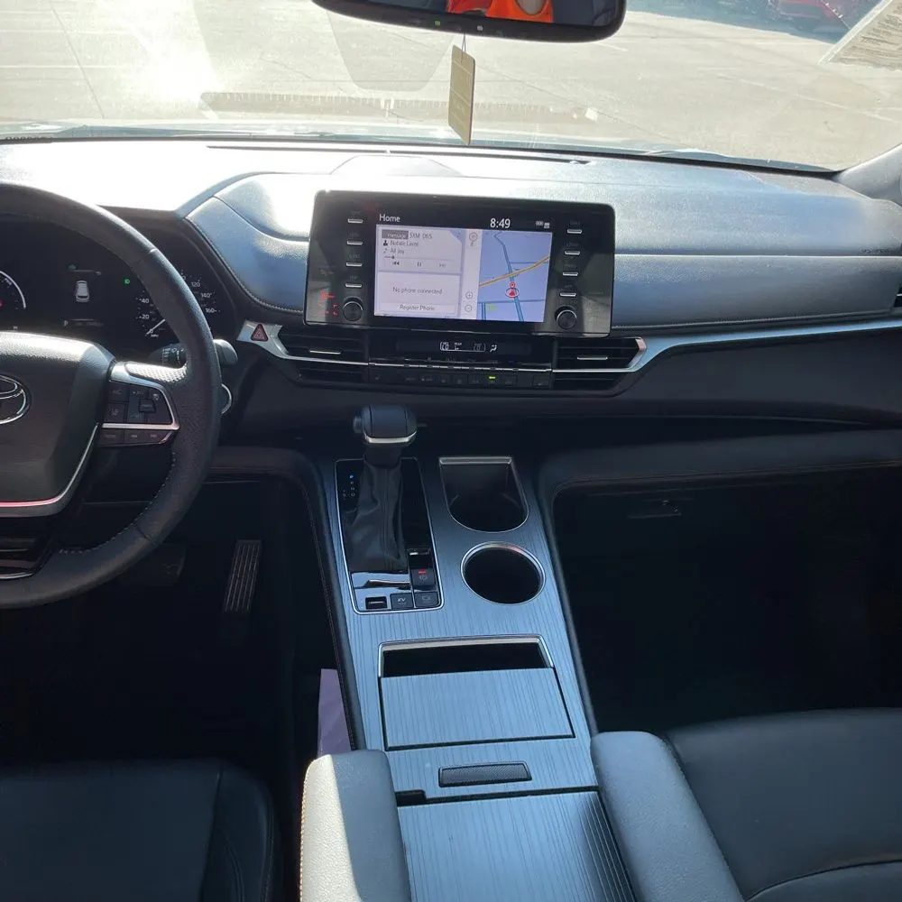 2023 Toyota Sienna Woodland Edition