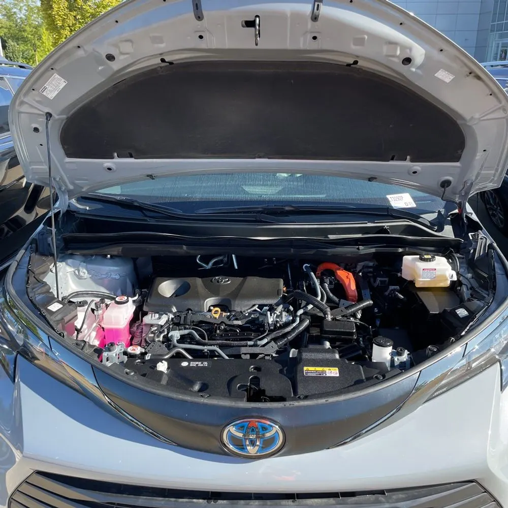 2023 Toyota Sienna Woodland Edition