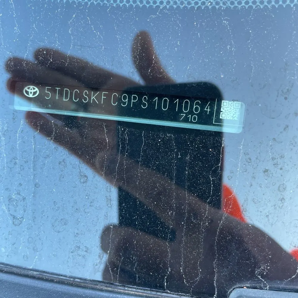 2023 Toyota Sienna Woodland Edition