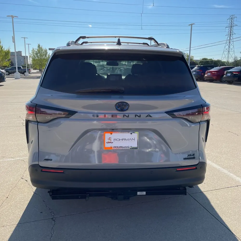 2023 Toyota Sienna Woodland Edition