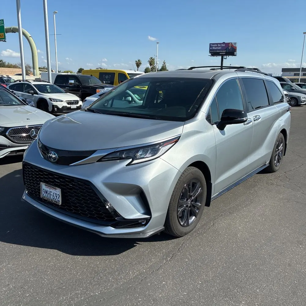 2024 Toyota Sienna XSE 7-Passenger
