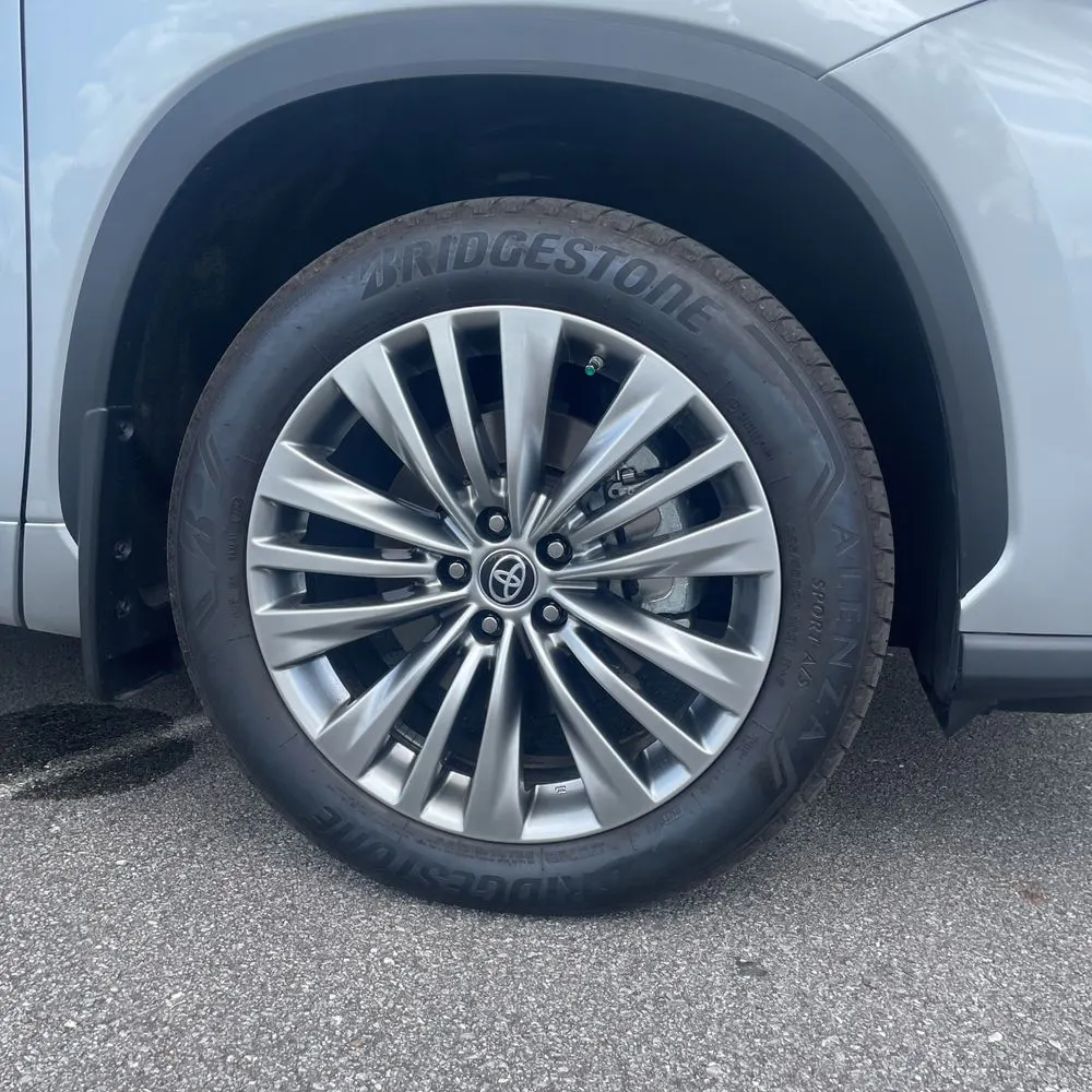 2024 Toyota Highlander Hybrid Platinum