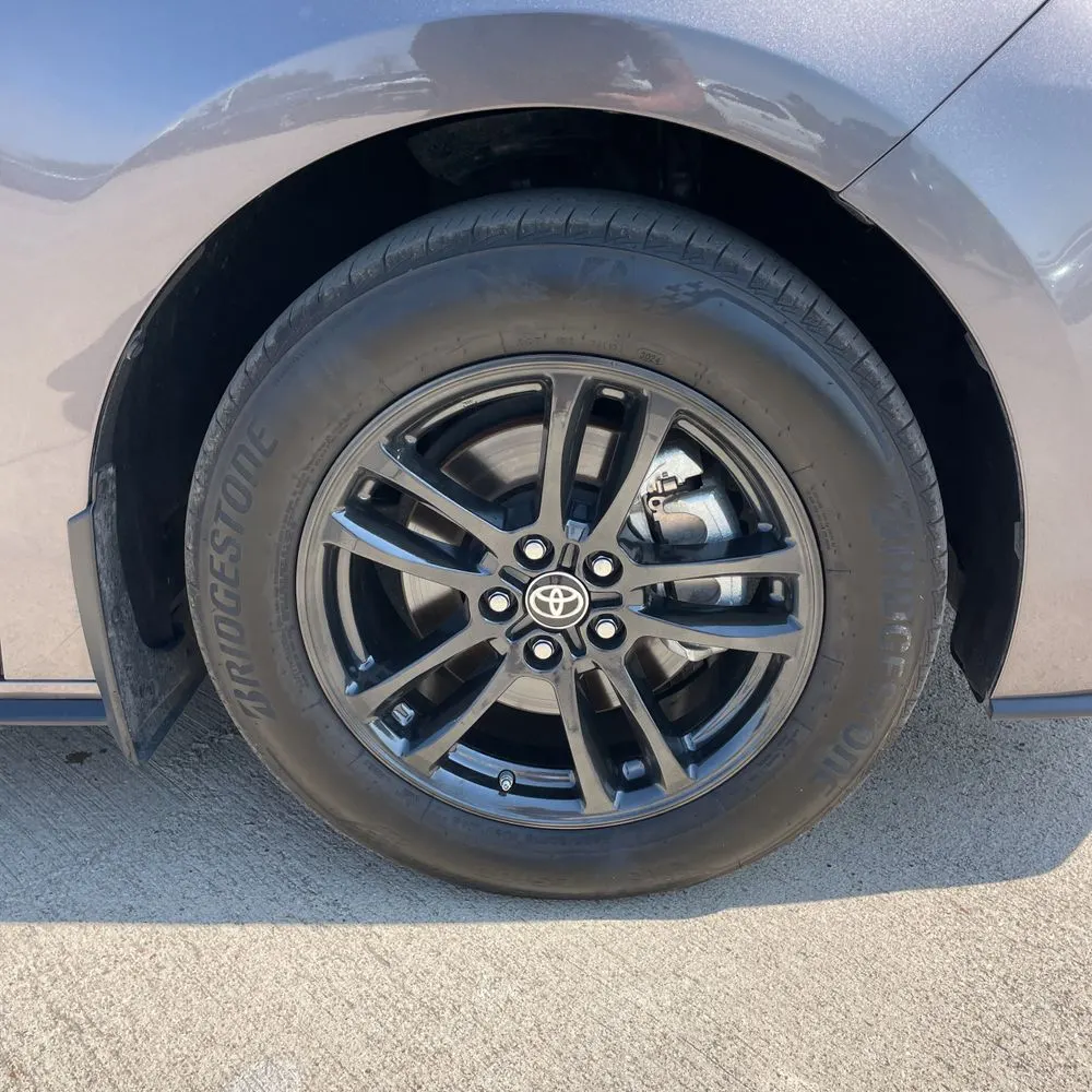 2024 Toyota Sienna Platinum 7-Passenger