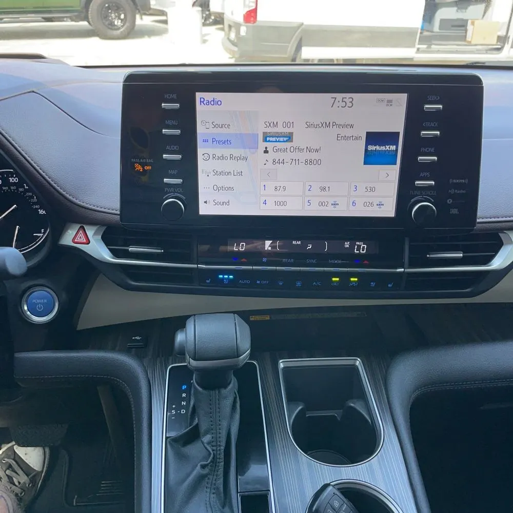 2024 Toyota Sienna Platinum 7-Passenger