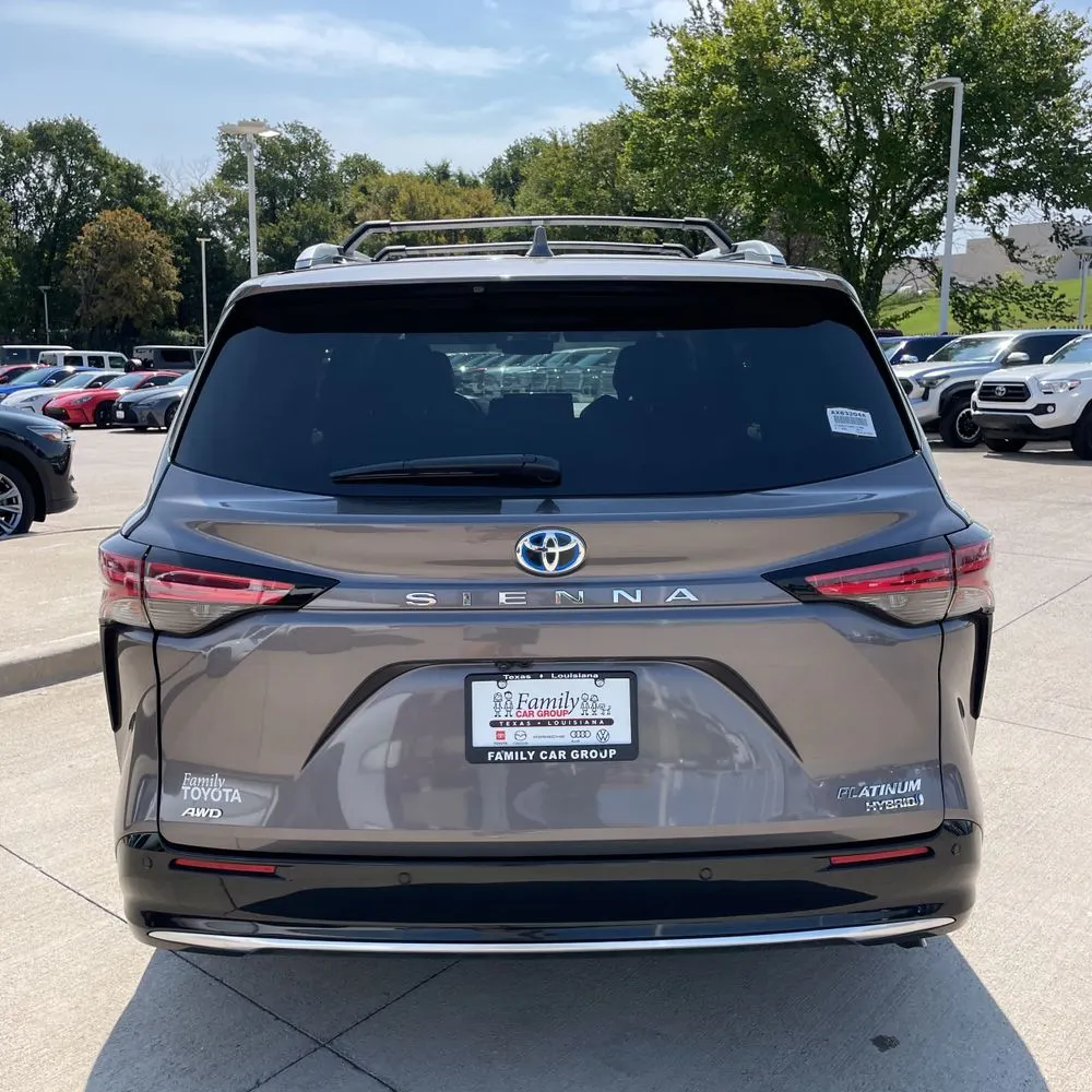 2024 Toyota Sienna Platinum 7-Passenger
