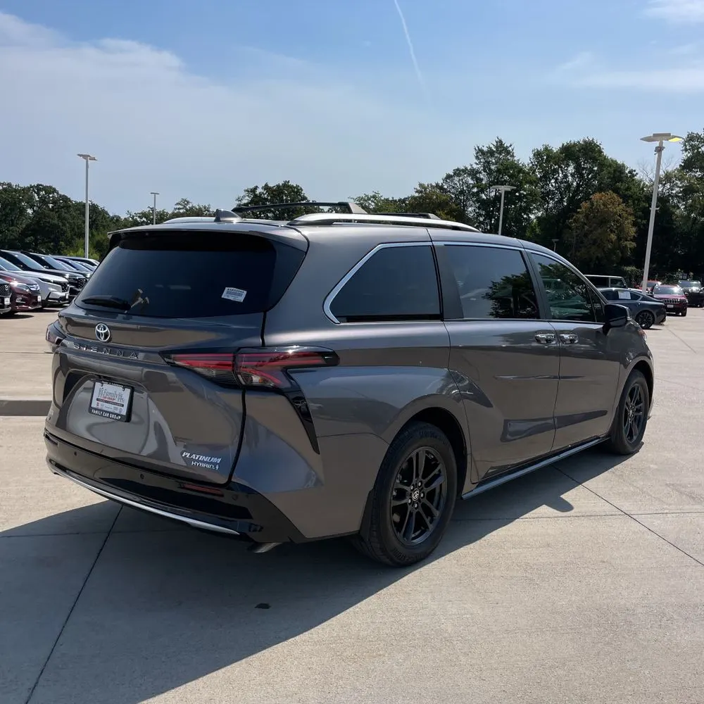 2024 Toyota Sienna Platinum 7-Passenger