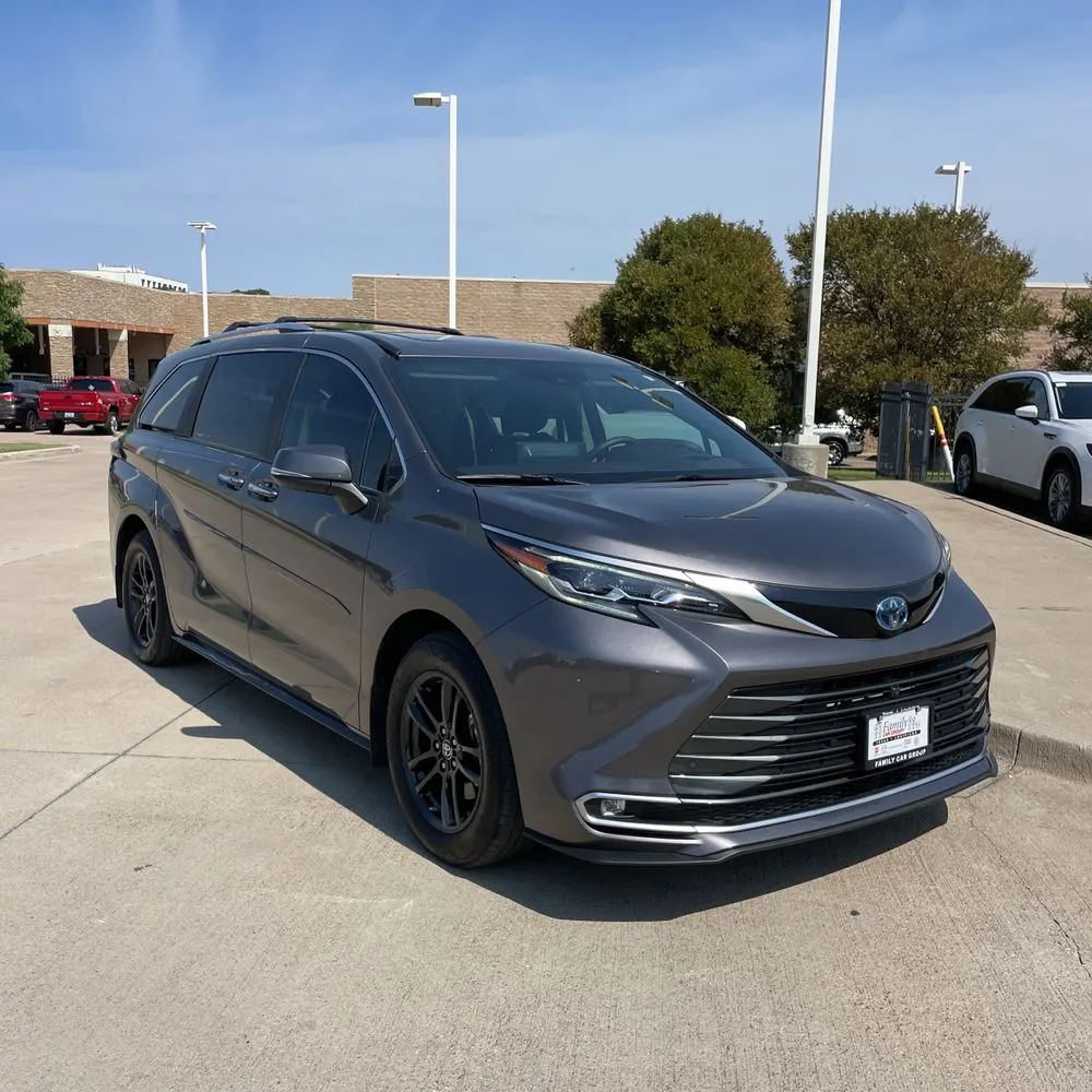 2024 Toyota Sienna Platinum 7-Passenger