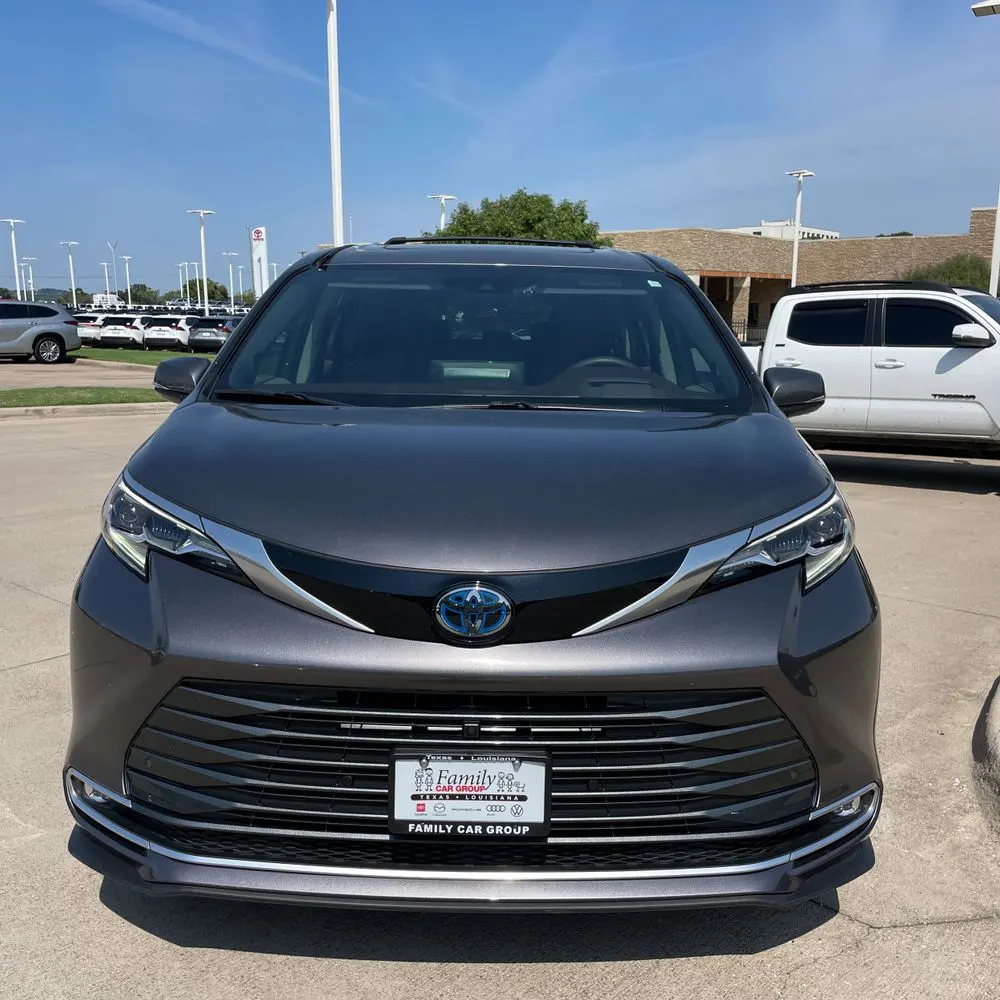 2024 Toyota Sienna Platinum 7-Passenger