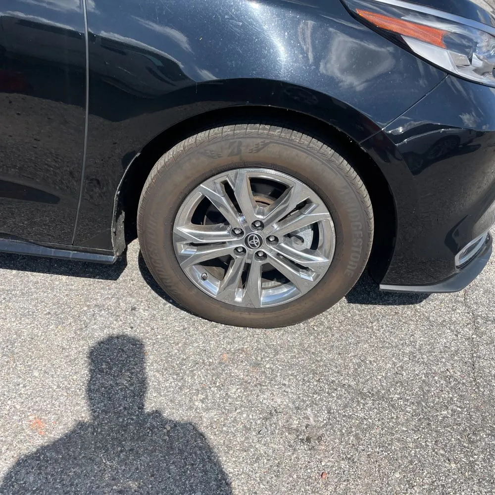 2023 Toyota Sienna Platinum 7-Passenger