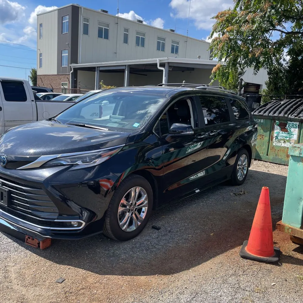 2023 Toyota Sienna Platinum 7-Passenger