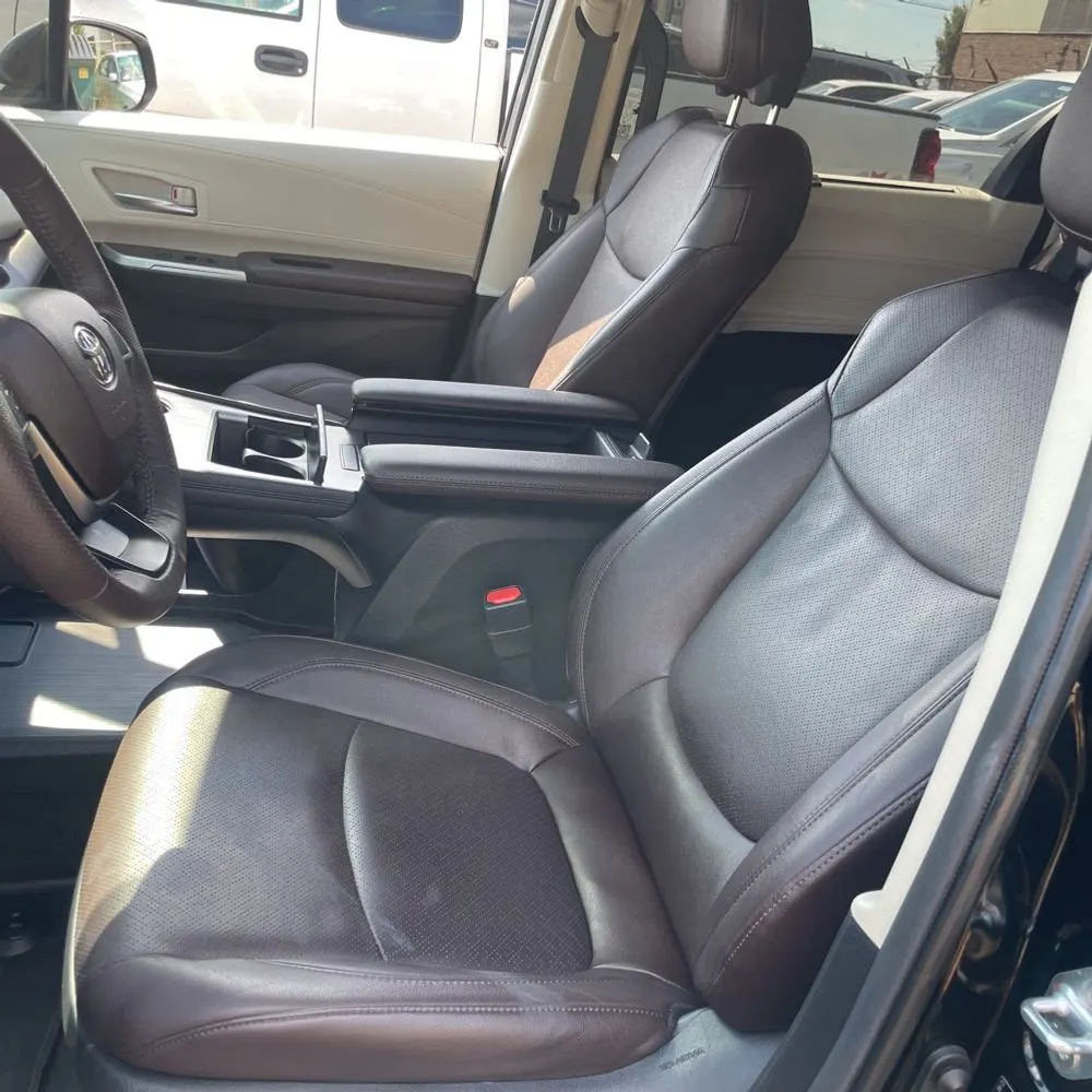 2023 Toyota Sienna Platinum 7-Passenger