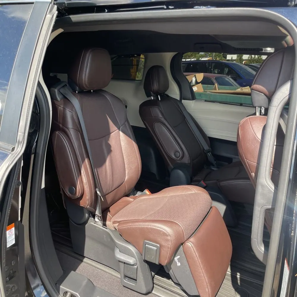 2023 Toyota Sienna Platinum 7-Passenger