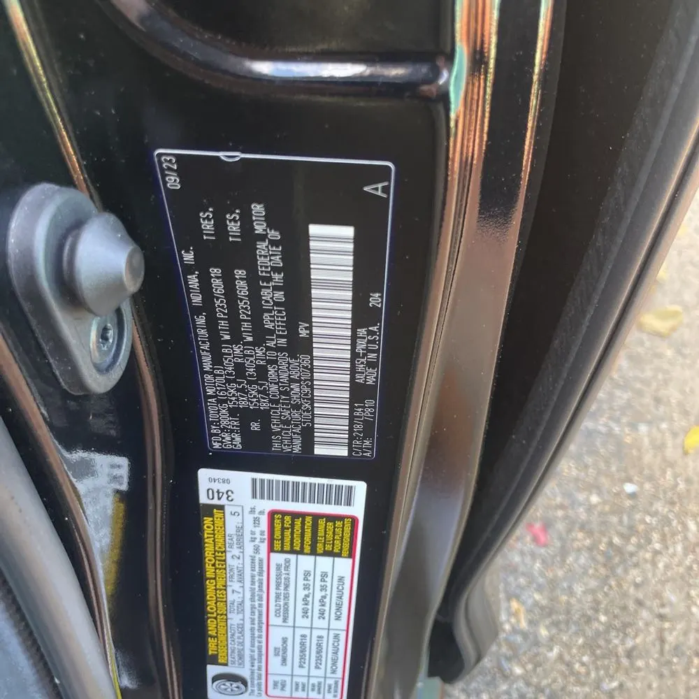 2023 Toyota Sienna Platinum 7-Passenger