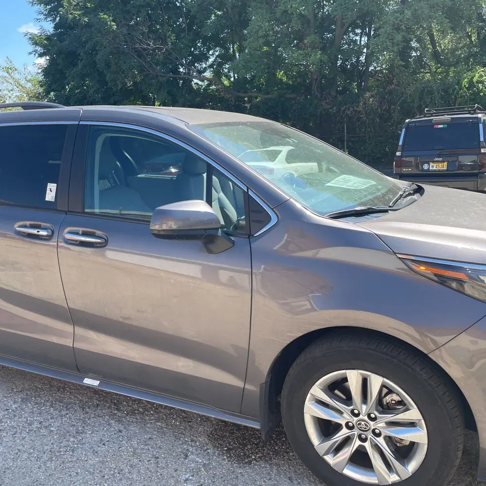 2024 Toyota Sienna XLE 7-Passenger