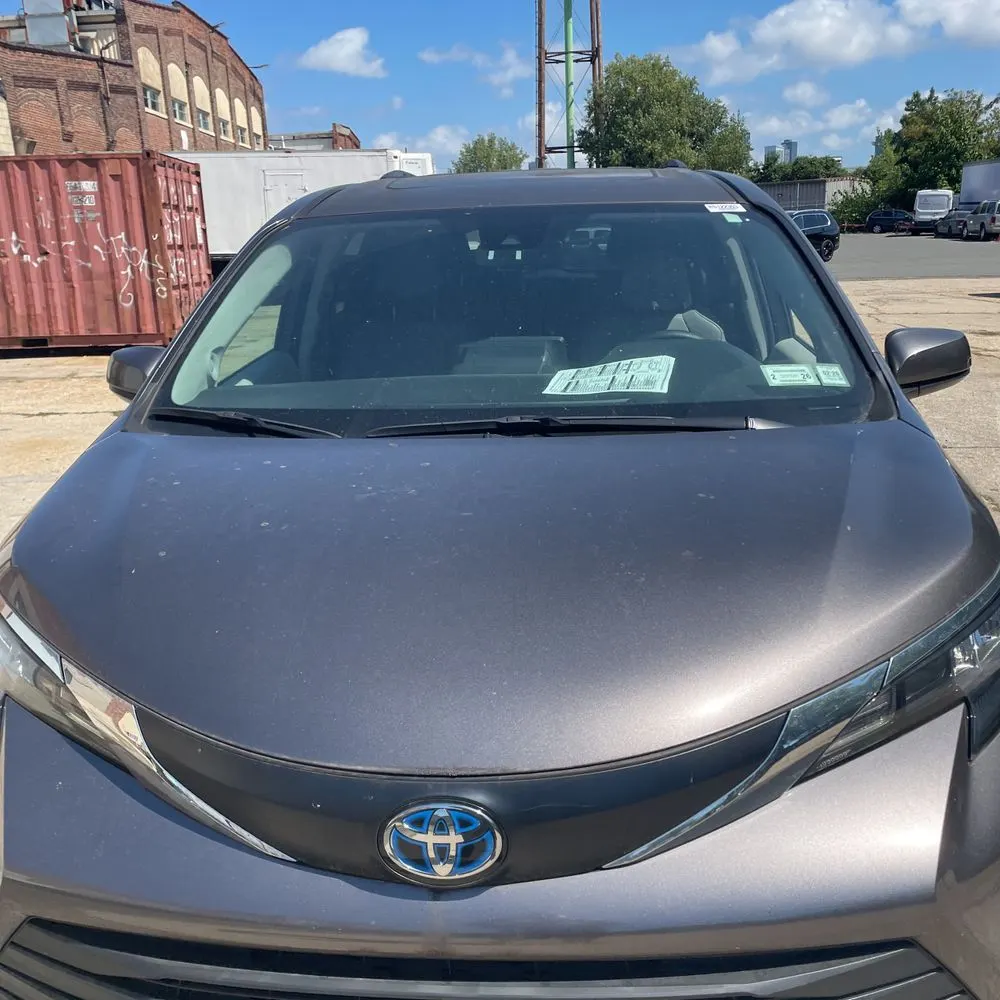 2024 Toyota Sienna XLE 7-Passenger