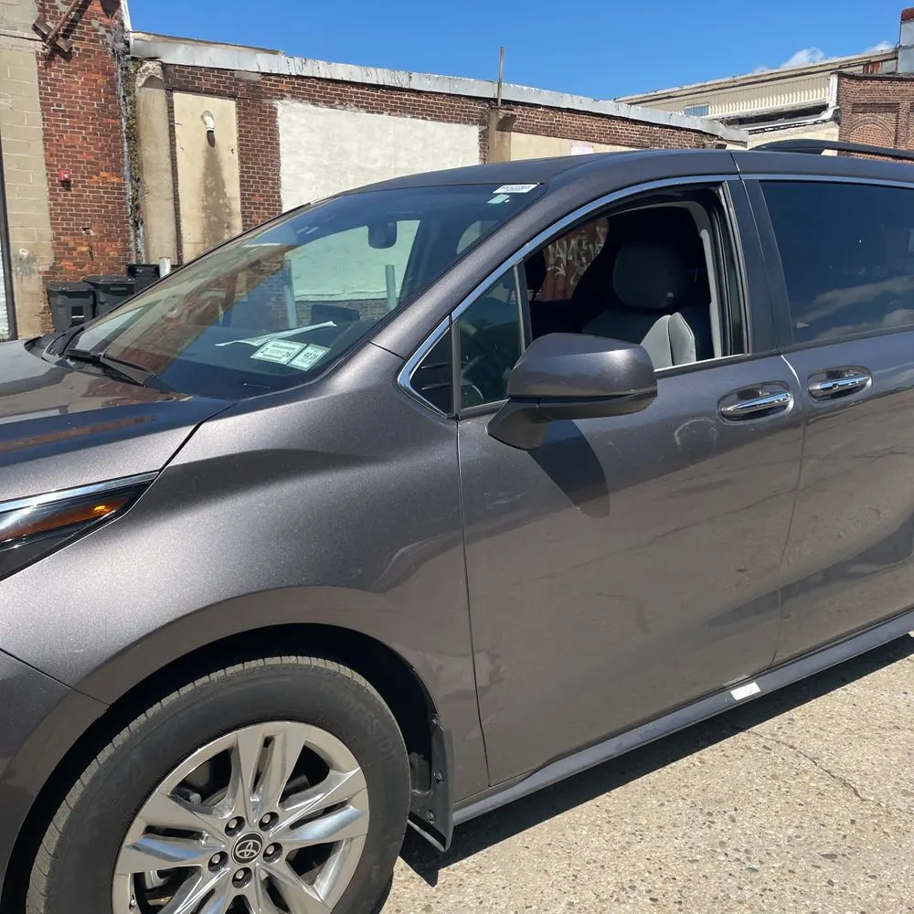 2024 Toyota Sienna XLE 7-Passenger