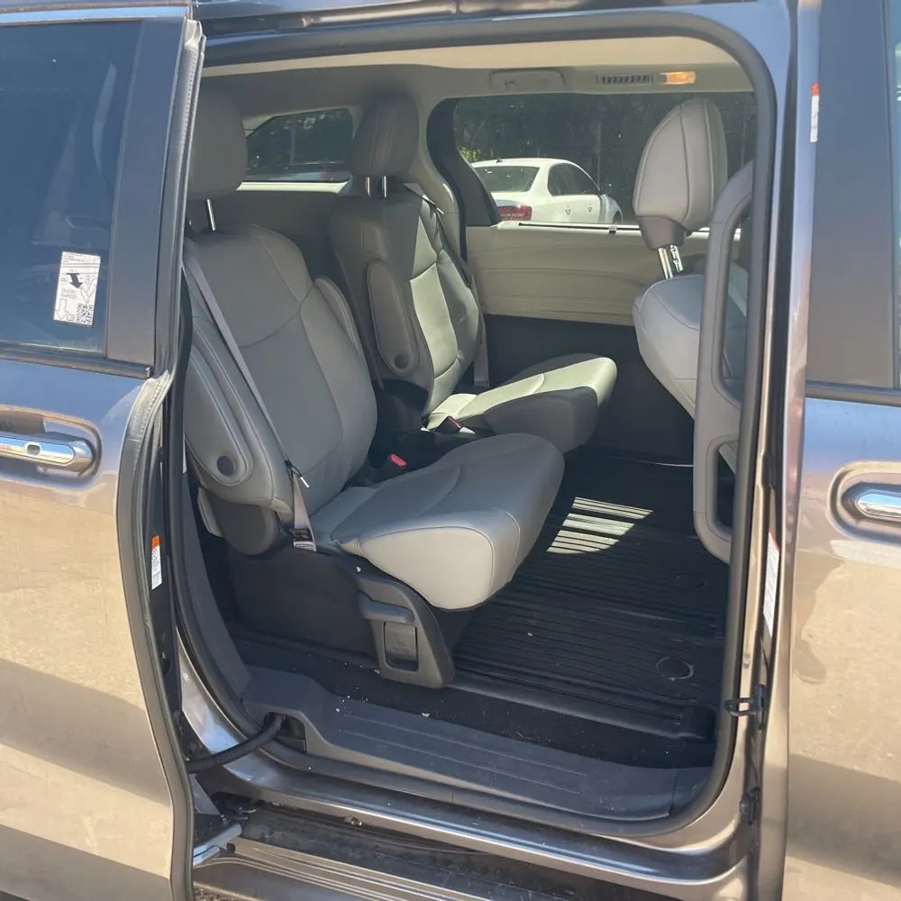 2024 Toyota Sienna XLE 7-Passenger
