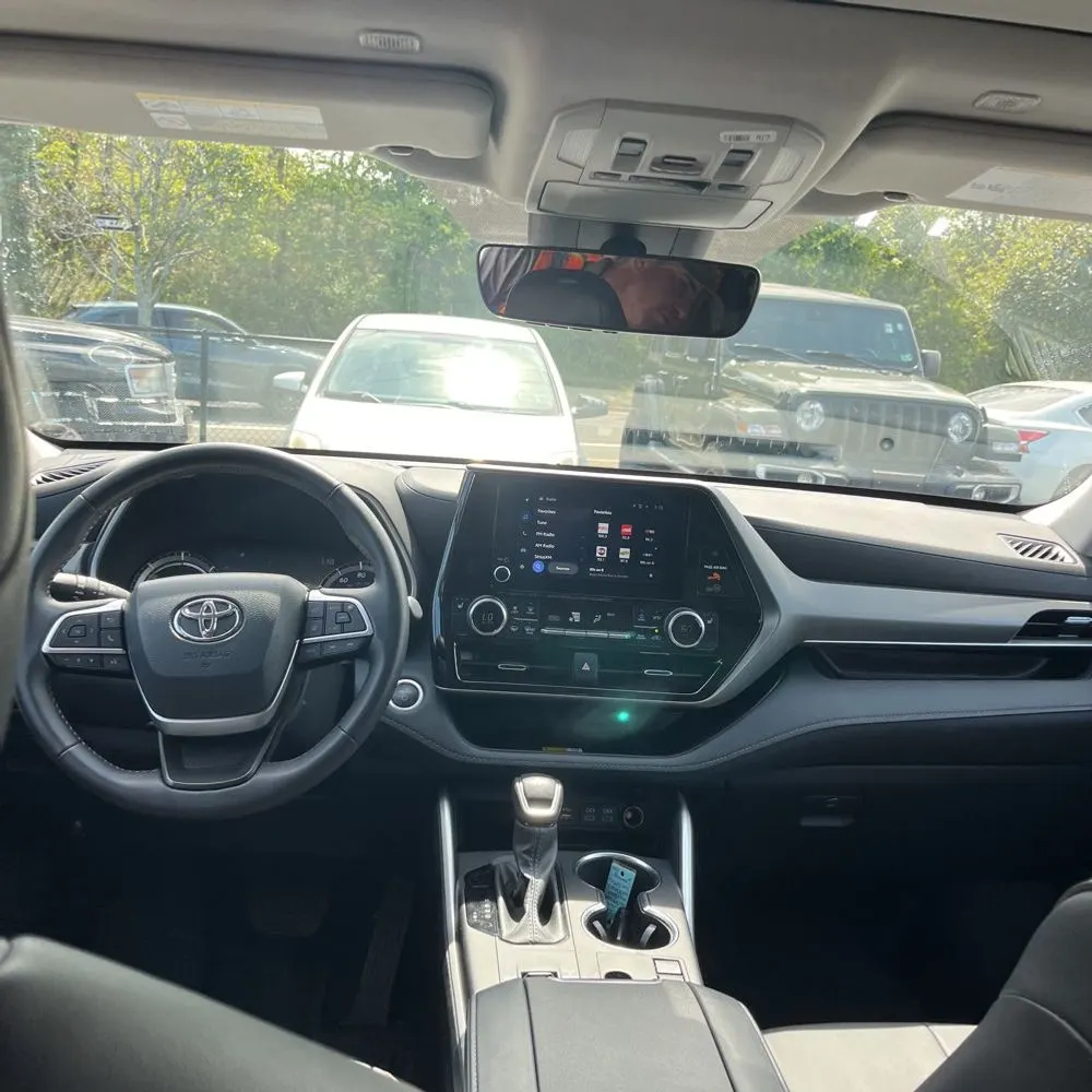 2024 Toyota Highlander Hybrid XLE
