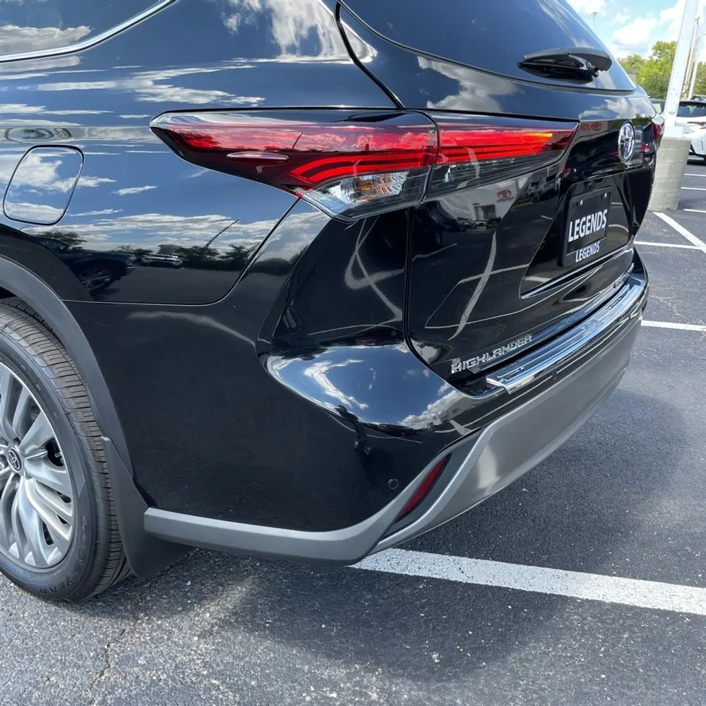 2025 Toyota Highlander Platinum