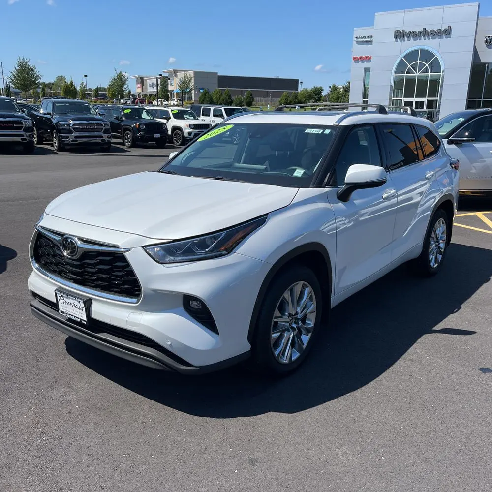 2025 Toyota Highlander Limited