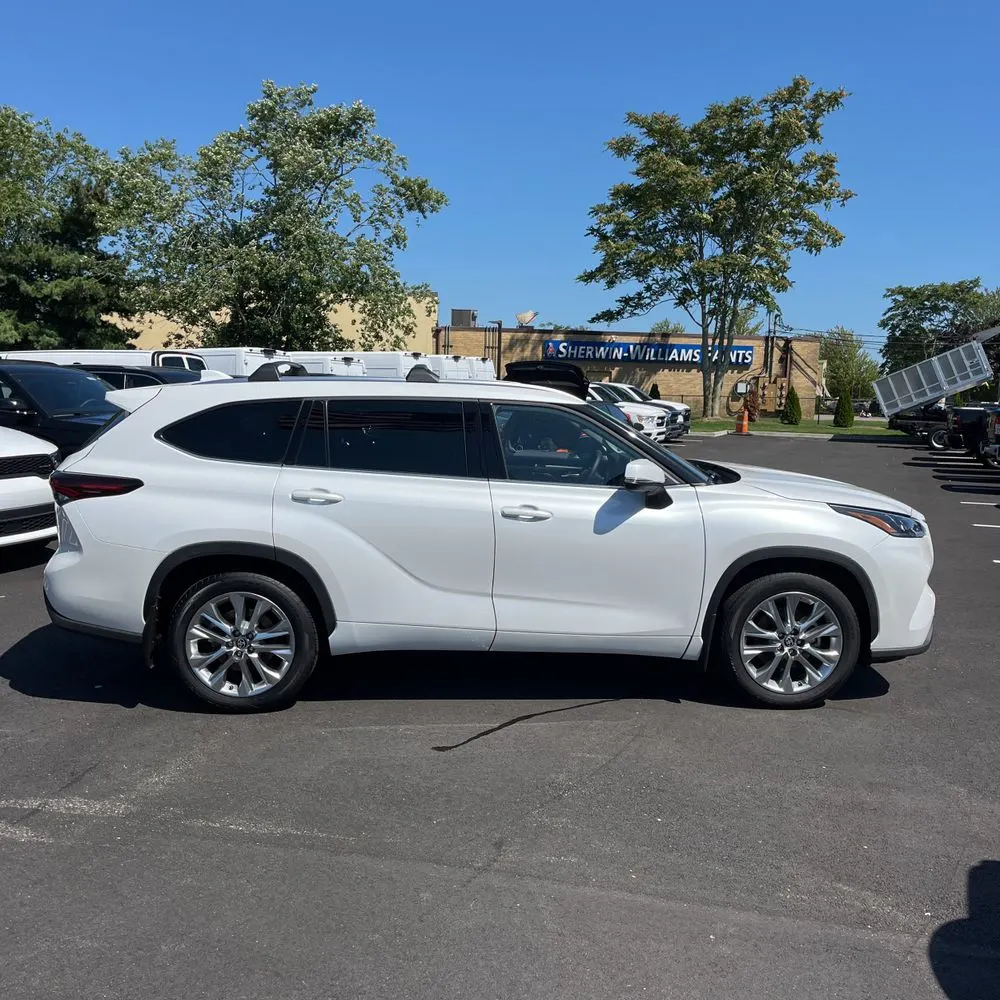 2025 Toyota Highlander Limited