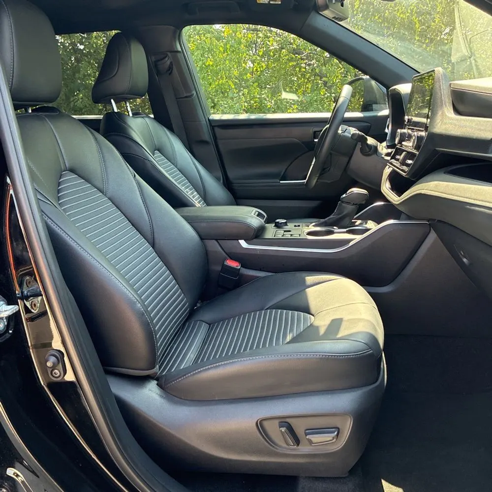 2025 Toyota Highlander XSE
