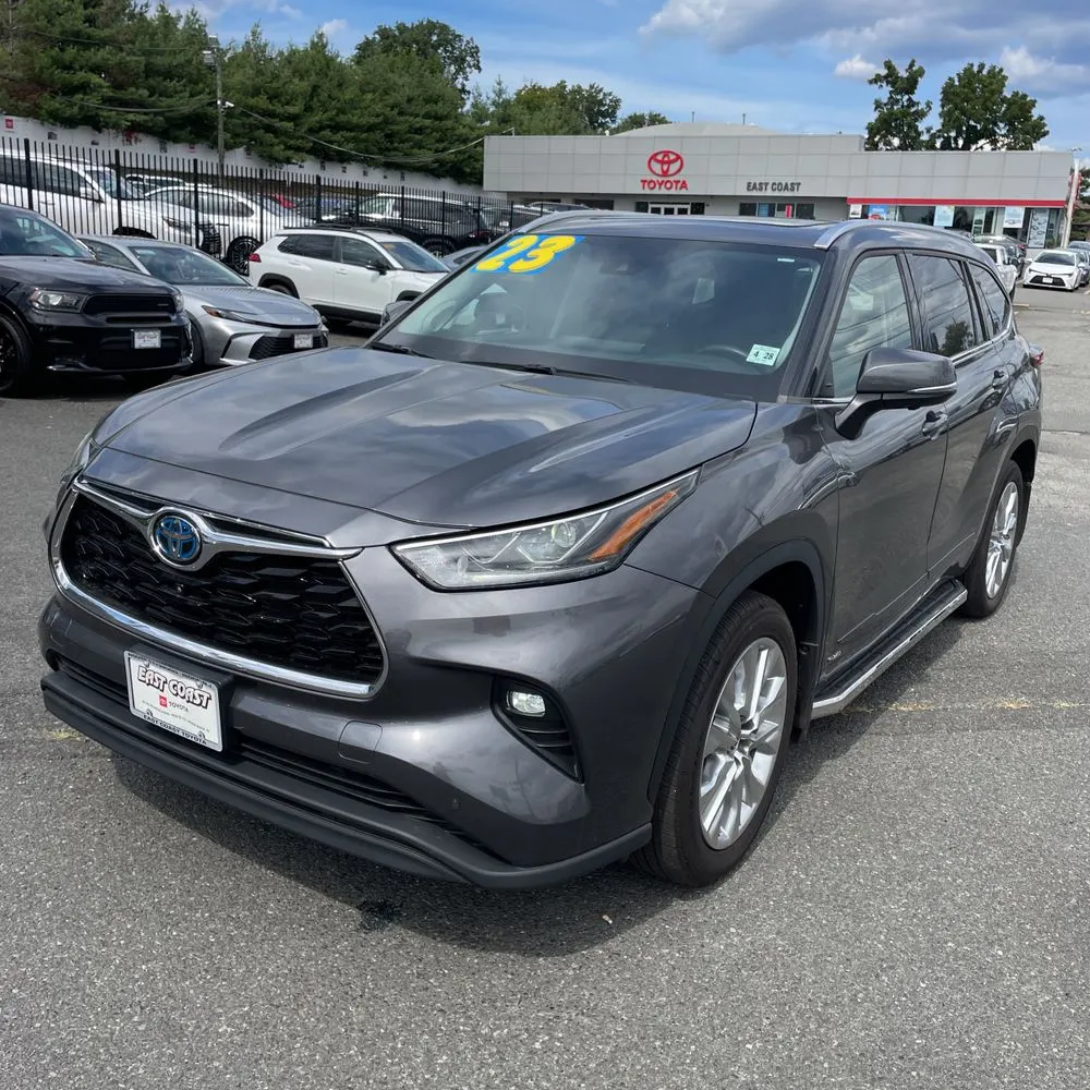 2023 Toyota Highlander Hybrid Limited
