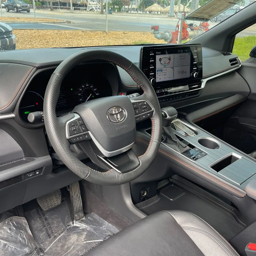 2024 Toyota Sienna XSE 7-Passenger