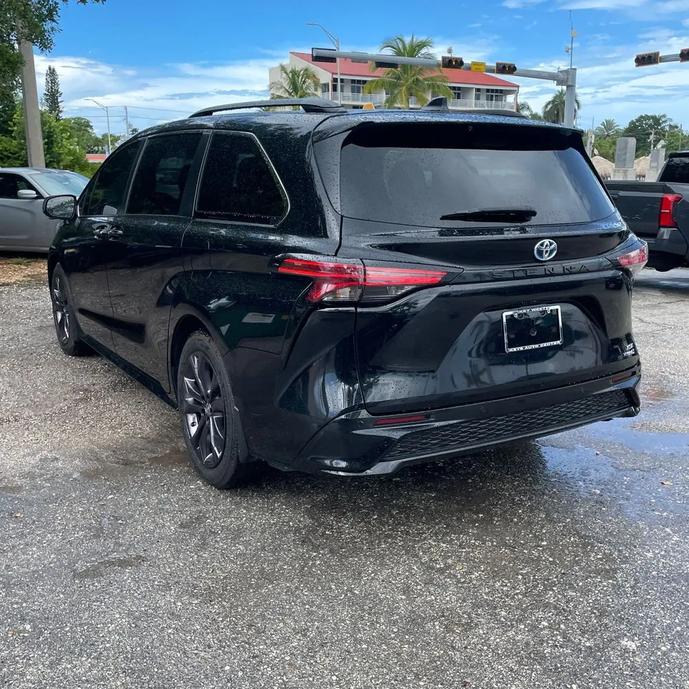 2024 Toyota Sienna XSE 7-Passenger