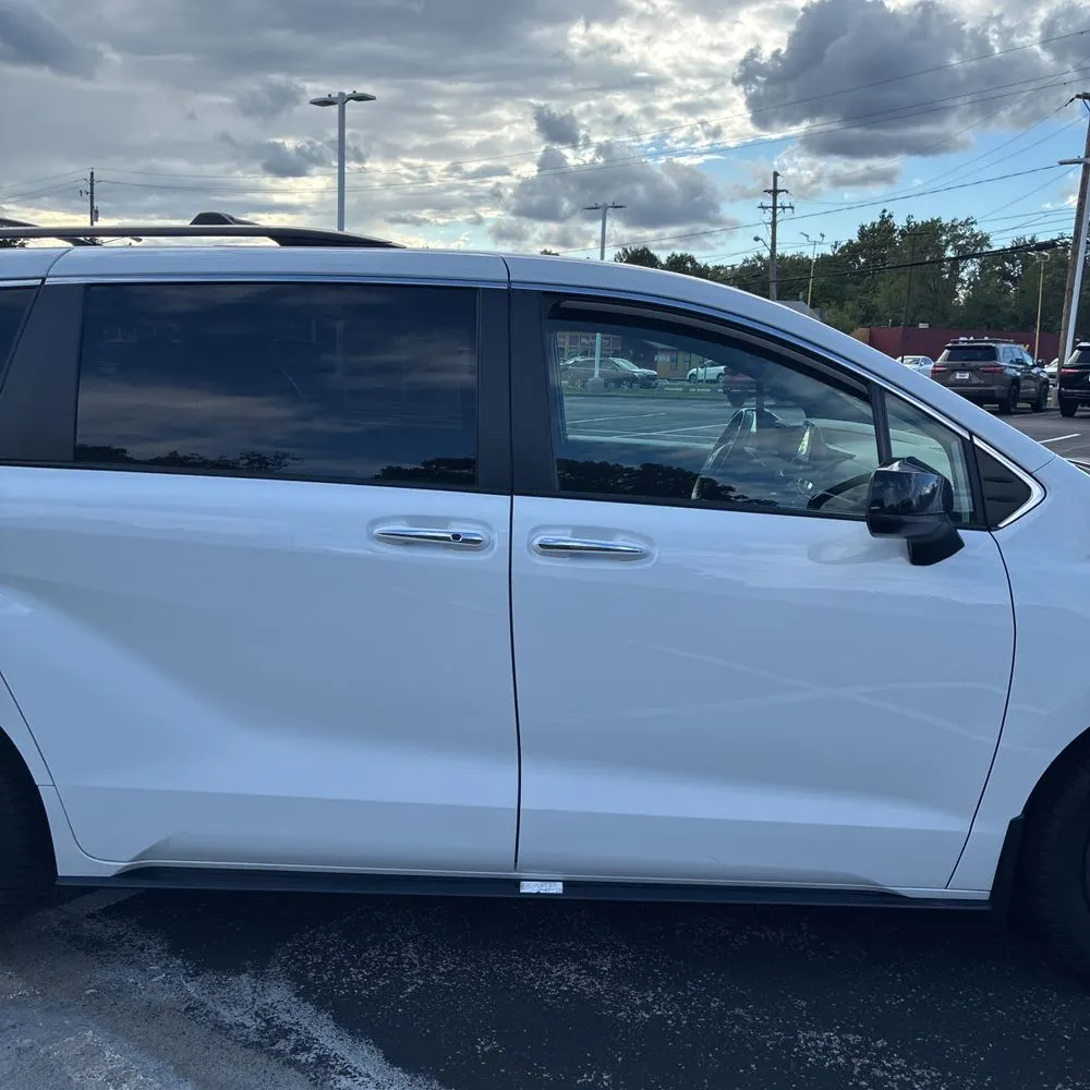 2023 Toyota Sienna XSE 7-Passenger